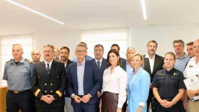 Župan Lukanović primio sudionike vježbe sigurnosti na moru i uručio im zahvalnice