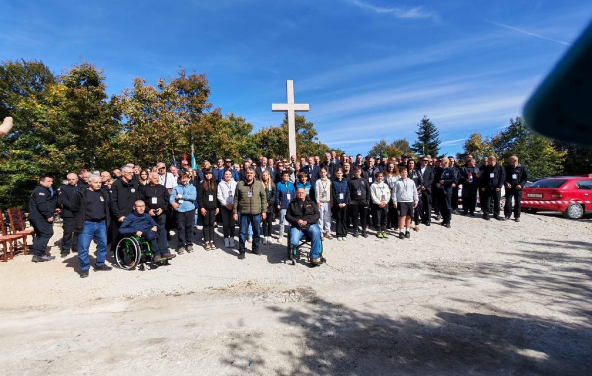 Svečano otvoren spomenik poginulim braniteljima na OIV-u Mirkovica