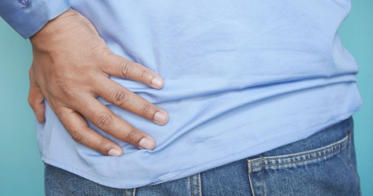 Trnci, bol i ukočenost u leđima? Saznajte što može pomoći kod problema s kralježnicom